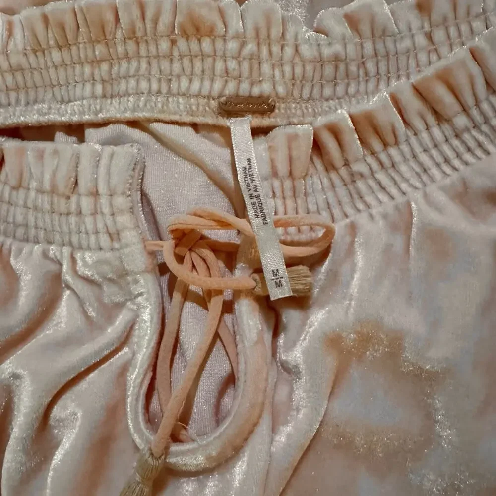 Free People Terese Puff Sleeve Velvet Top Blush Pink/Peach Size M NWOT